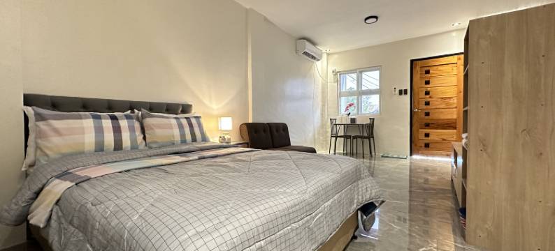 位于埃莫赫内斯埃斯佩龙的1卧室公寓-42平方米|带1个独立浴室(F Residence Transient House)图片