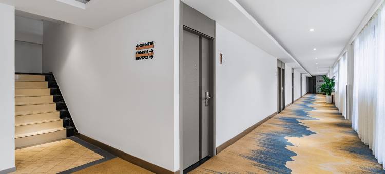 云上四季酒店(建水古城朱家花园店)图片