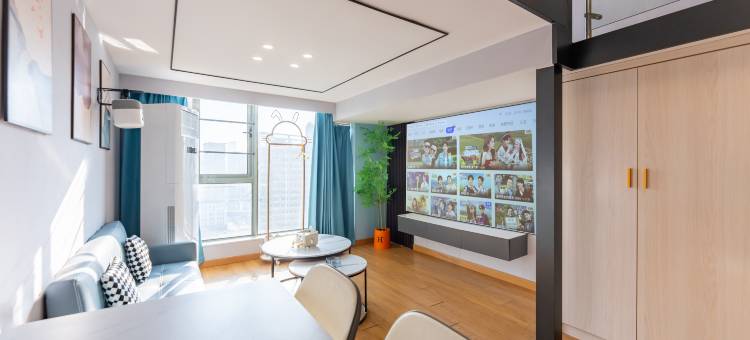 云朵loft酒店(红谷滩珠江路地铁站店)图片