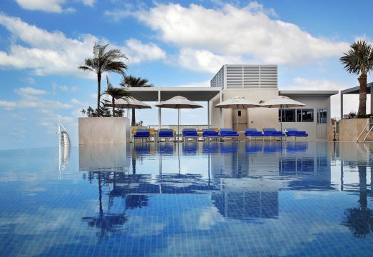 Grand Cosmopolitan HotelHotel Overview