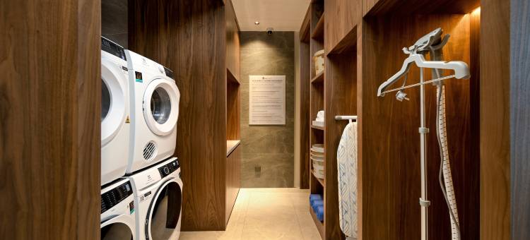 曼居雅加达苏加诺哈达机场酒店(Model J Hotel Jakarta Soekarno - Hatta Airport)图片