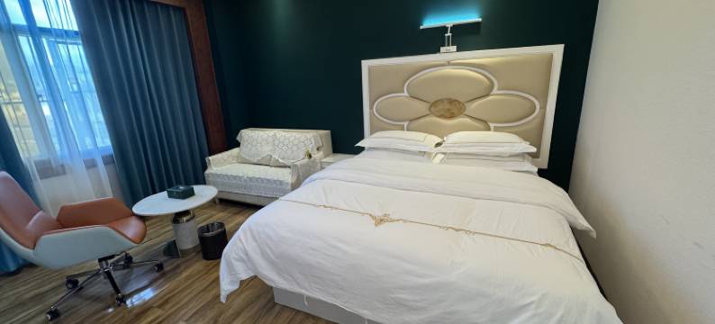 芒市翡翠大酒店图片