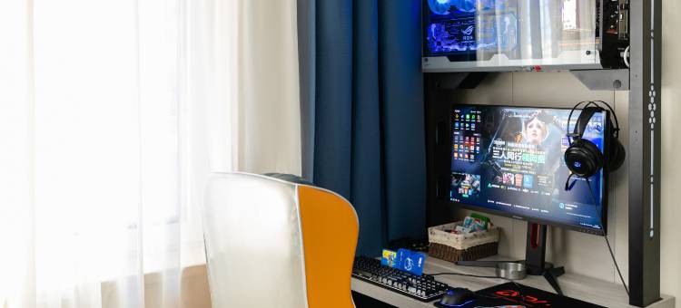 网鱼电竞酒店(青岛台东步行街店)图片