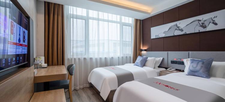 艺龙万国酒店(青岛胶东国际机场店)图片