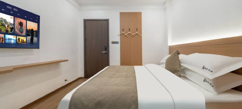 凤凰鹿鸣•民宿(凤凰古城景区南华门店)图片