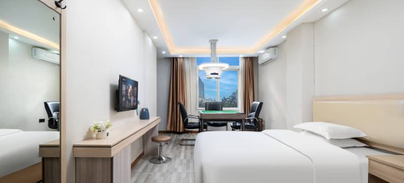 美程酒店(武汉青山八大家和平公园地铁站店)图片