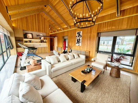 呼伦贝尔满归红豆林宿