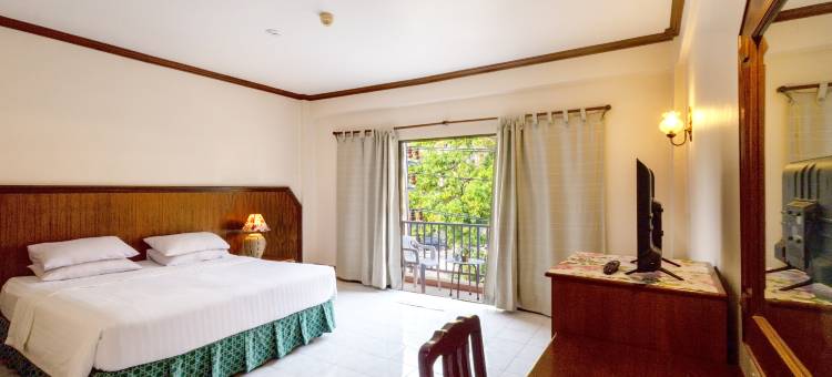 卡塔阳光海滩酒店(Kata Sun Beach Hotel)图片