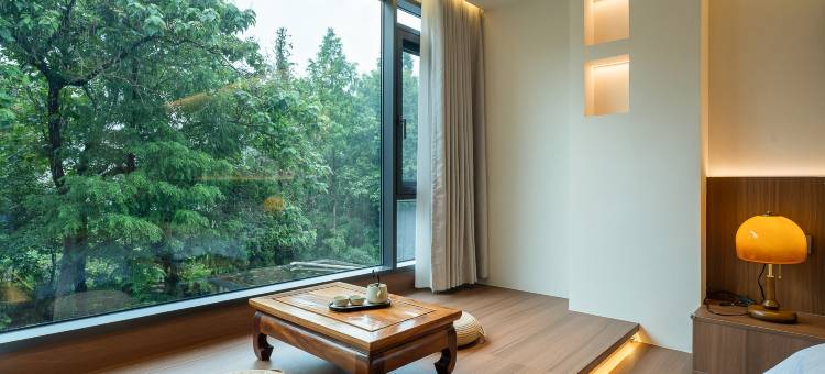 花筑·远嚣山隐|巨幕智控·观景轻奢美宿(九华山下九子古镇店)图片