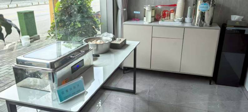 施秉云漫酒店(杉木河夜漂景区大门店)图片