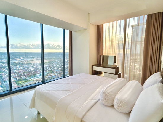 53rd Floor, 2 Br, Netflix, Apt with View by Sky