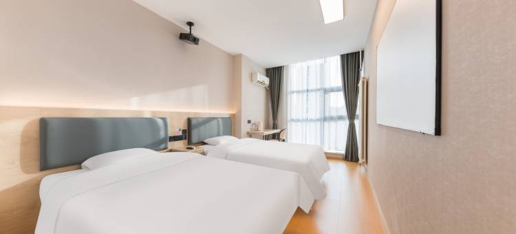 如家UP华驿智旅酒店(天津香江广场耀华中学店)图片