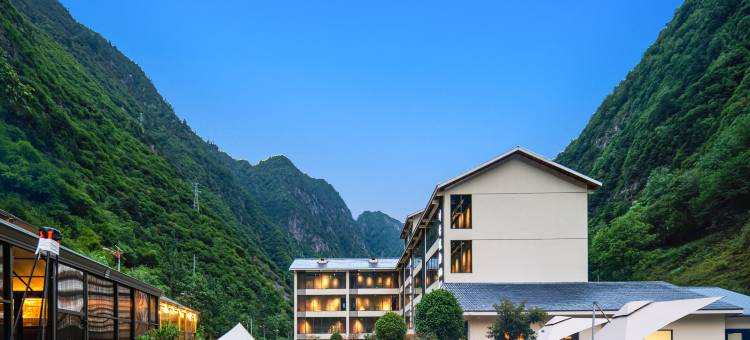 理县晓月晴岚酒店图片