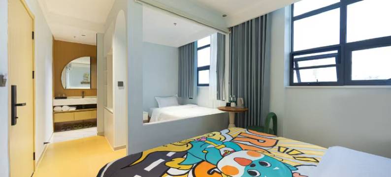 芸玥酒店(自贡方特恐龙王国店)图片