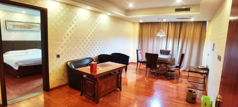 春润酒店(深圳东站三联珠宝城店)