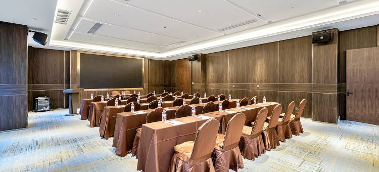 朗居酒店(上邦百汇城友谊阳光城店)图片