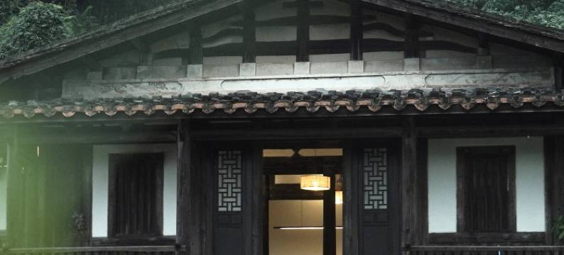 石頭會唱歌·舊寨山間民宿图片