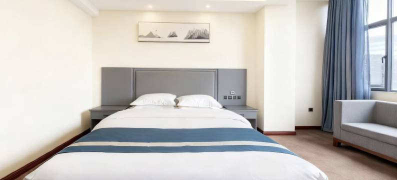 腾冲连天红酒店(华严路店)图片