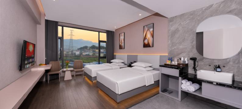 舒心七彩大酒店图片