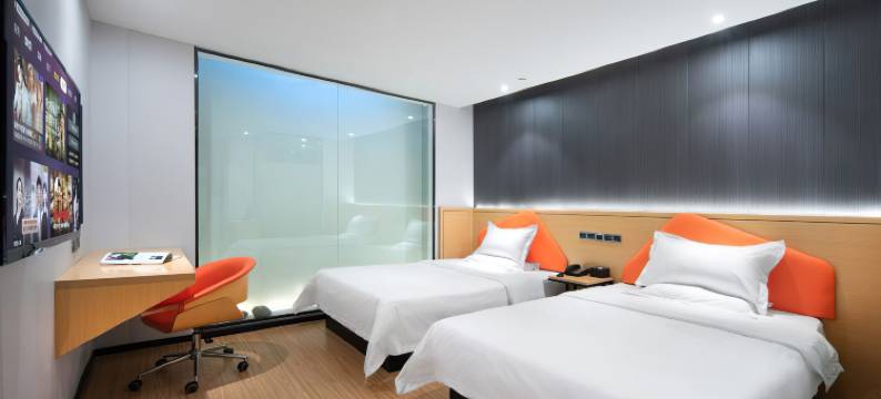 亚悦酒店(重庆解放碑步行街洪崖洞店)图片