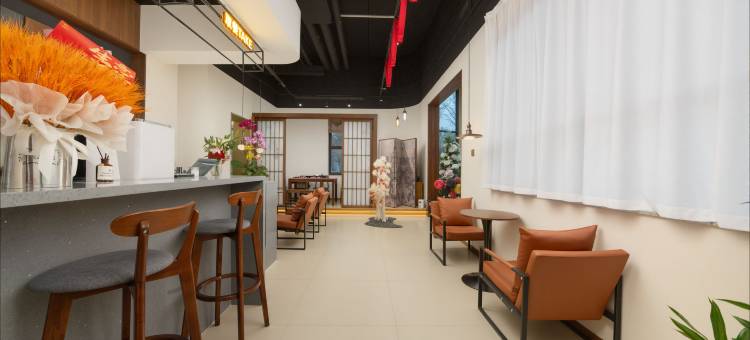 途客轻居酒店(潍坊火车站北广场泰华城店)图片