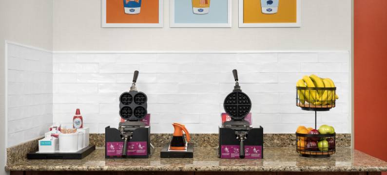 希尔顿欢朋酒店-费耶特维尔布拉格堡(Hampton Inn by Hilton Fayetteville Fort Bragg)图片