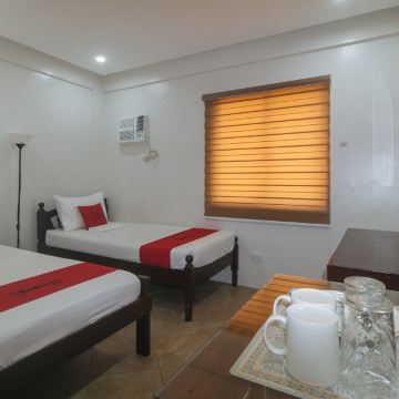 RedDoorz @ Davids Travellers Inn Cavite(RedDoorz @ Davids Travellers Inn Cavite)图片