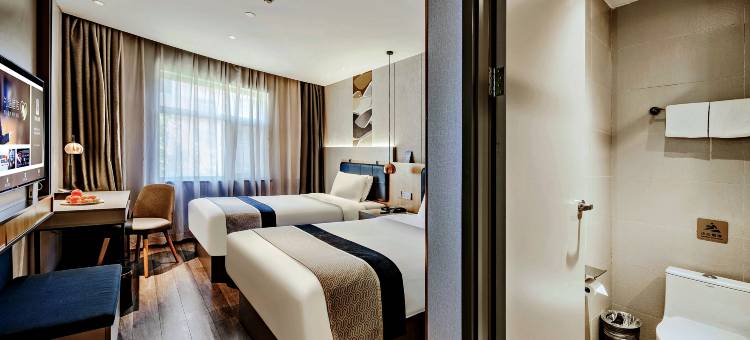 R ROYALSS HOTEL酒店(乌鲁木齐肿瘤医院小西沟地铁站店)图片