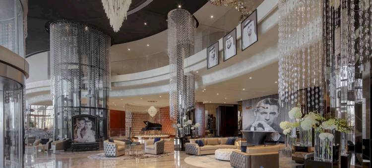Luxury 1BR at Paramount Residences with Pool Gym & Parking图片