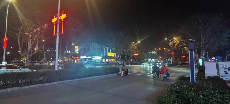 派柏·云酒店(滕州火车站店)图片