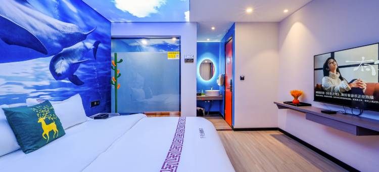 曲靖一鹿有你B·M主题酒店图片