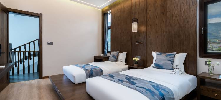 鸡足山山间境语民宿图片