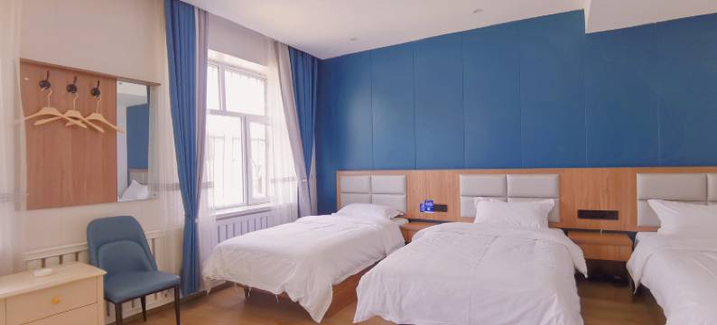 布尔津泰友酒店(码头风情步行街店)图片