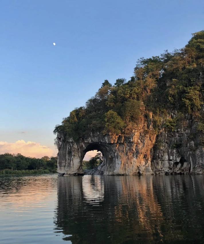 SYYF诗与远方·象山有约酒店(桂林象鼻山两江四湖店)图片