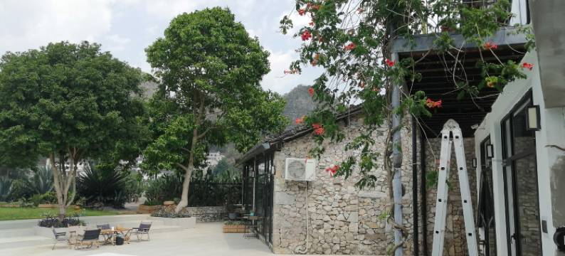 兴义万峰林黔檐精品客栈(万峰林八卦田景点店)图片