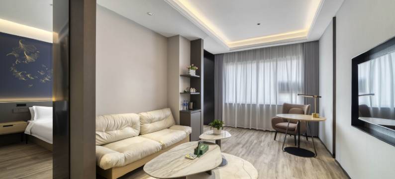 安吉国际假日酒店(九州昌硕广场店)图片