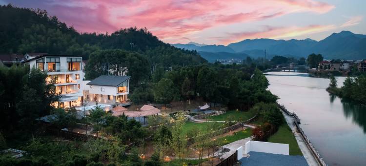 两亩伴Villa民宿(OMG心跳乐园店)图片