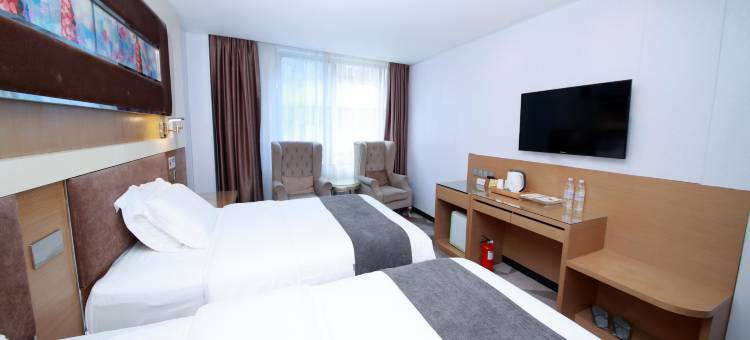 顺博龙酒店(华强南地铁站店)图片