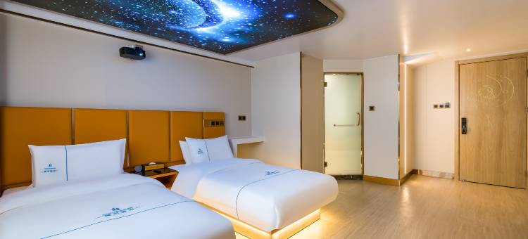 德全奢品酒店(朝阳高铁站十里堡地铁站店)图片