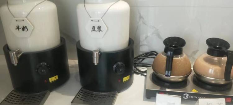 如家睿柏·云酒店(鞍山火车站万象汇店)图片