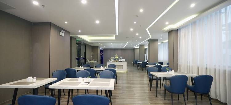蓝鸥酒店(定南南站龙神湖店)图片