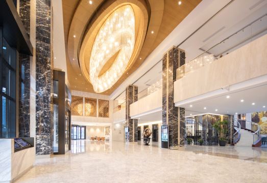Madison Hotel Shanghai Hongqiao HubHotel Overview