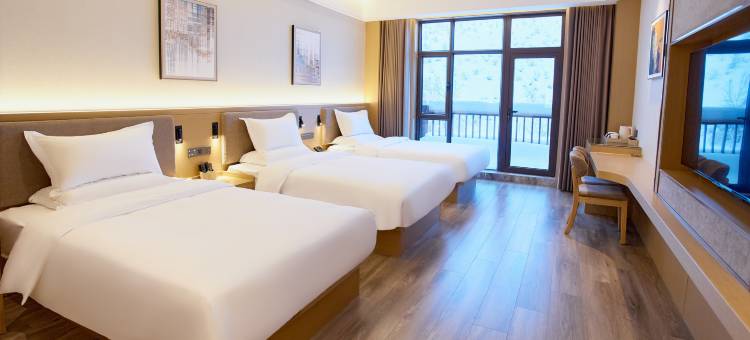 泰熙金陵山水酒店(将军山滑雪场店)图片