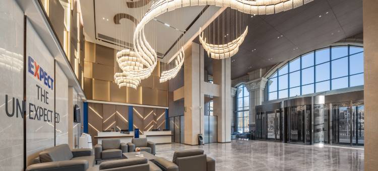 吐鲁番智选假日酒店(美景天城美食街店)图片