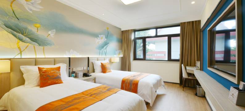 金海海景酒店(北戴河老虎石海上公园店)图片