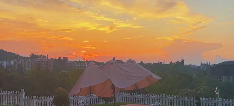 庐山西海·净尘轻奢浪漫园景氛围美宿图片