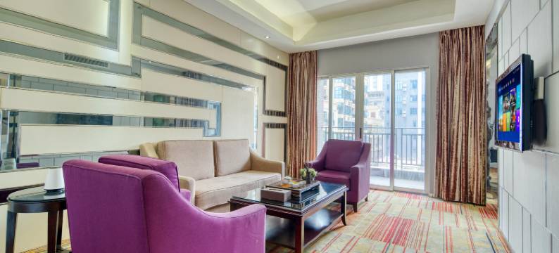 心怡大酒店(东莞厚街万达广场店)图片