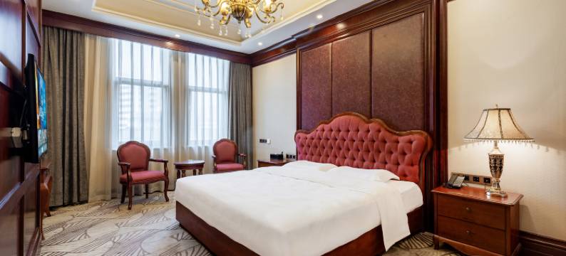 艺龙安云酒店(大连开发区安盛购物广场金马路店)图片