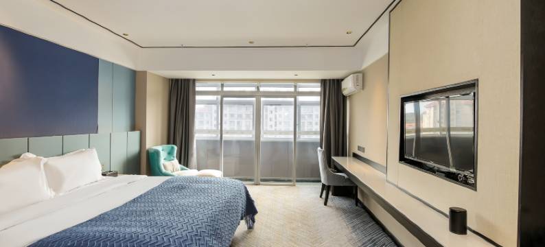 宜春万云假日酒店(宜春明月山机场八中店)图片