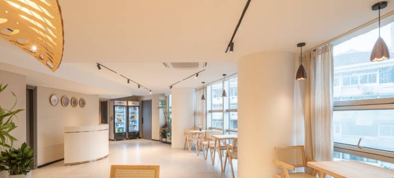 和光青年(上海光大会展中心漕宝路地铁站店)图片